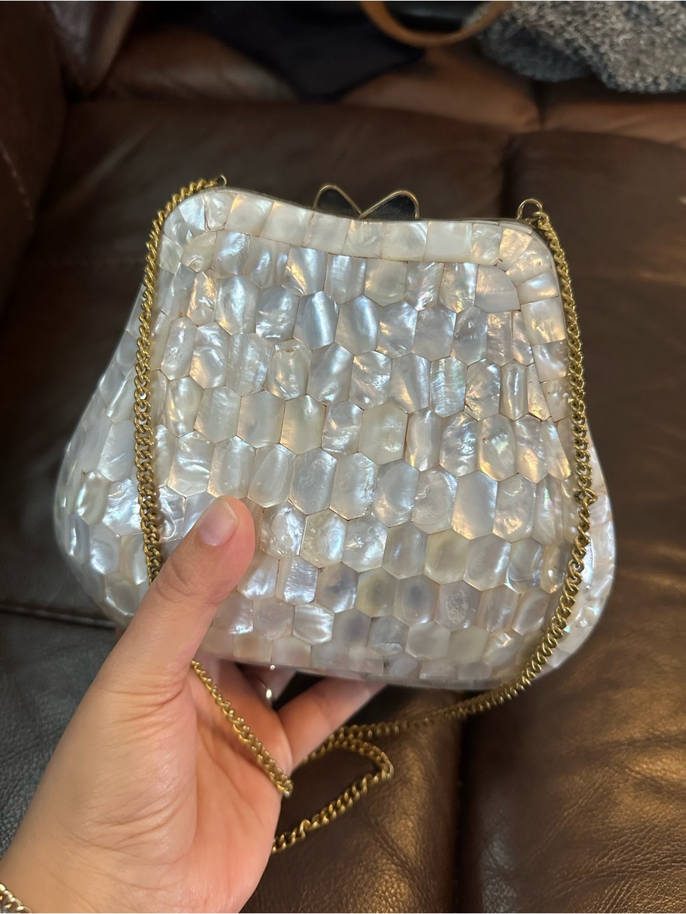 Vintage Pearlescent Shell Mosaic Clutch bag with Gold Chain - Picture 2 of 10